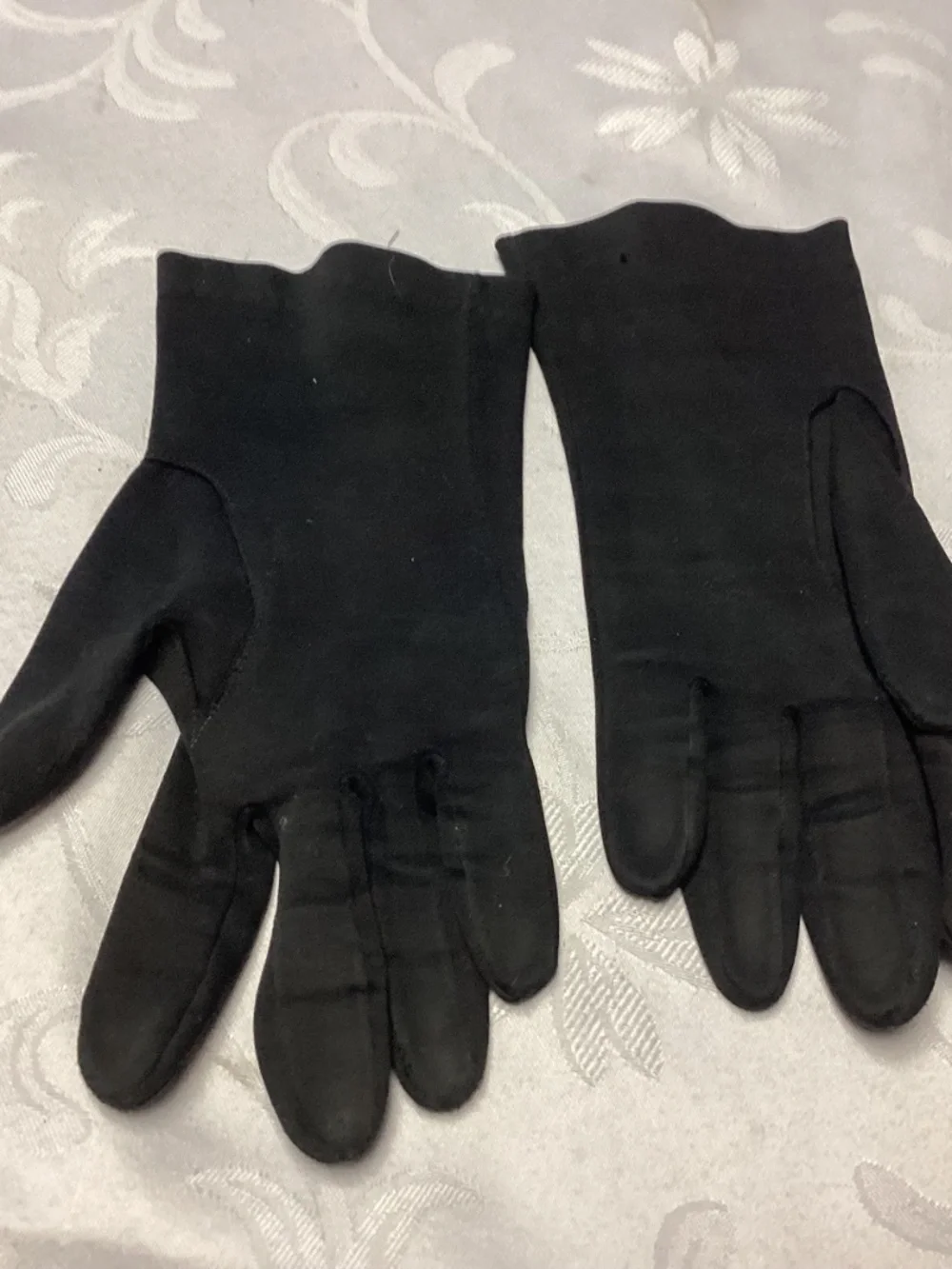 Ladies. VINTAGE. BLACK. GLOVES DRESS a with BOWS. OMG !!💃💃💃💃
